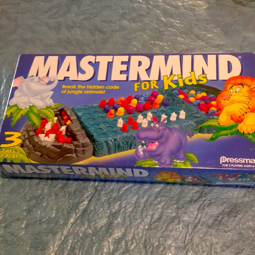 Mastermind For Kids Game NEW By Pressman Break the hidden Code of Jungle Animals